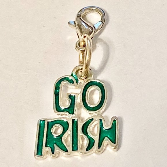 GO Irish Green Enamel Charm Clip On Zipper Pull Purse Silver Tone St. Patricks - Picture 1 of 5